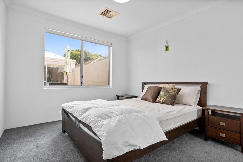 Photo - 198 Riseley Street, Booragoon WA 6154 - Image 9