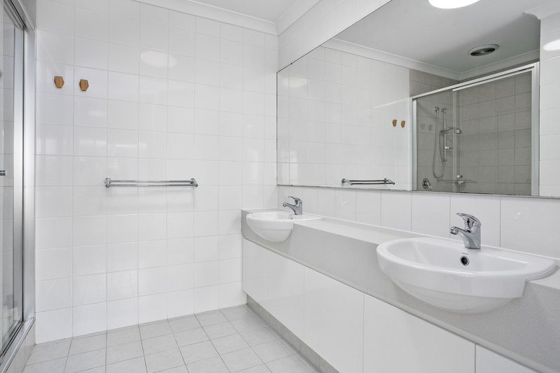 Photo - 198 Riseley Street, Booragoon WA 6154 - Image 13