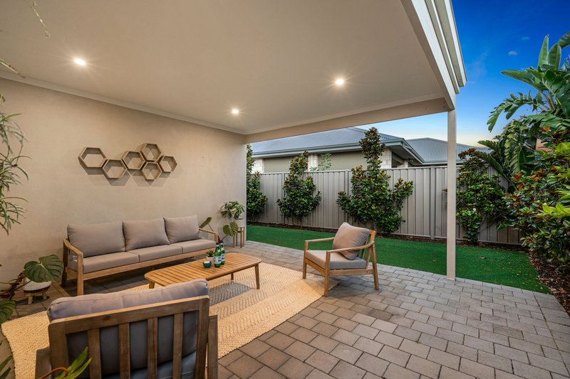 Photo - 198 Riseley Street, Booragoon WA 6154 - Image 28