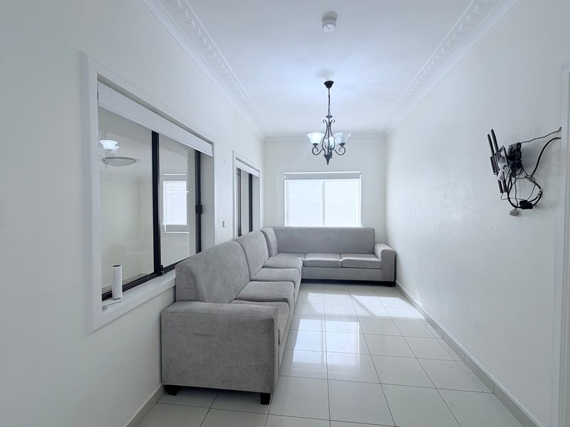 Photo - 198 Roberts Road, Greenacre NSW 2190 - Image 5
