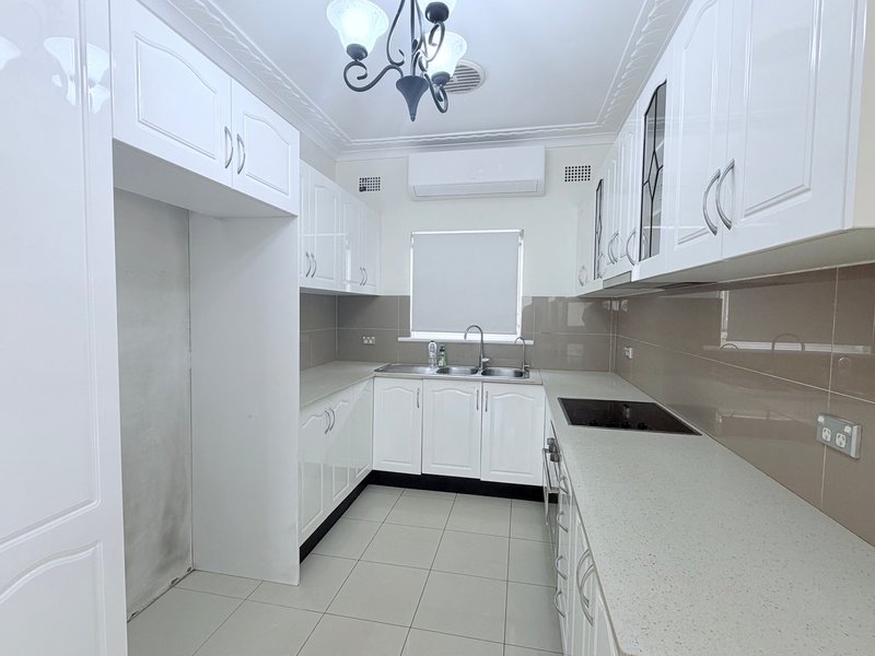 Photo - 198 Roberts Road, Greenacre NSW 2190 - Image 7