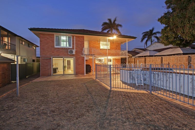 Photo - 198 Rode Road, Wavell Heights QLD 4012 - Image 2