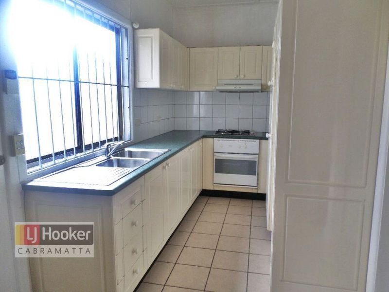 Photo - 198 Victoria Street, Wetherill Park NSW 2164 - Image 3