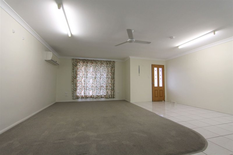 Photo - 1/98 Wilmington Street, Ayr QLD 4807 - Image 2