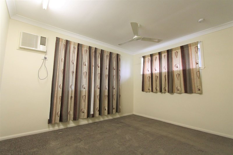 Photo - 1/98 Wilmington Street, Ayr QLD 4807 - Image 5