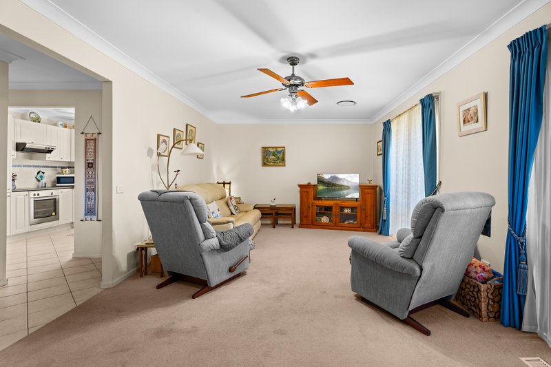 Photo - 198 York Road, South Penrith NSW 2750 - Image 4