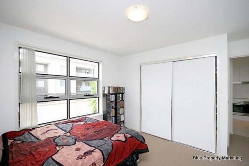 Photo - 19/80 Henty Street, Braddon ACT 2612 - Image 5