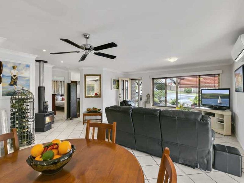 Photo - 199 Alexander Drive, Highland Park QLD 4211 - Image 3