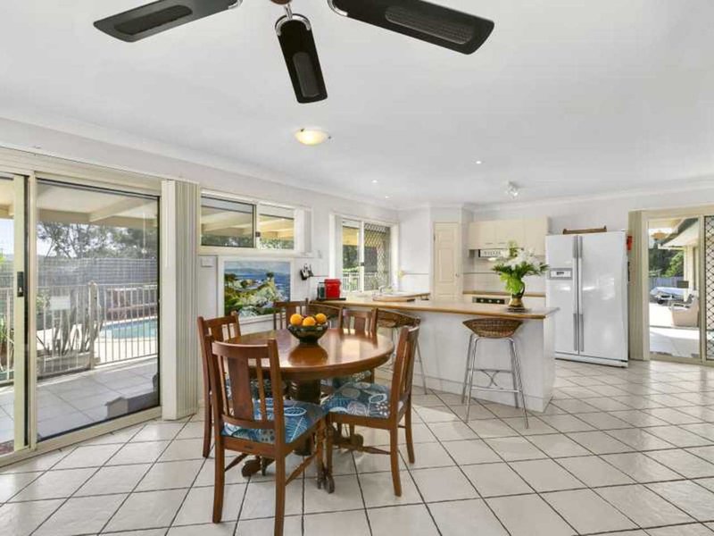 Photo - 199 Alexander Drive, Highland Park QLD 4211 - Image 4