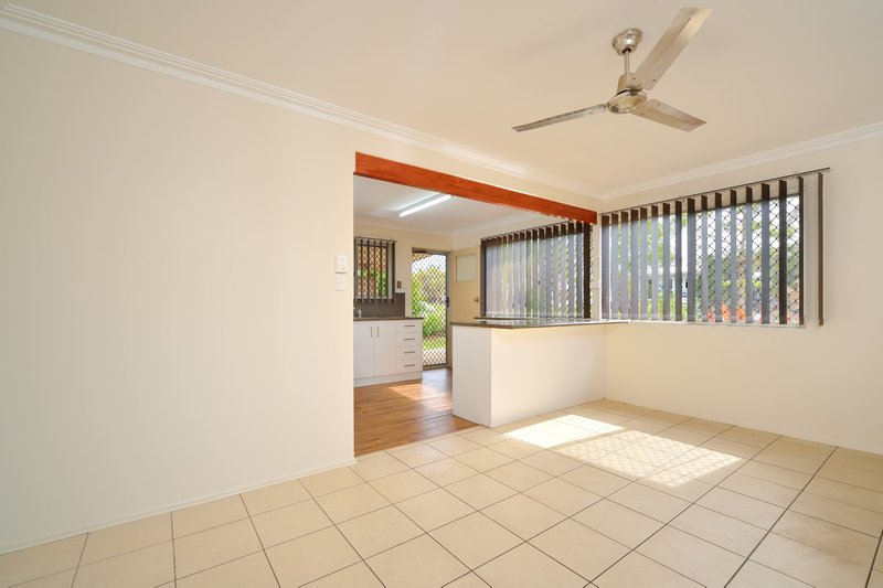 Photo - 1/99 Barney Street, Barney Point QLD 4680 - Image 3