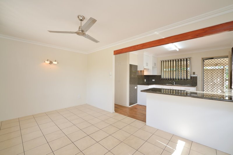 Photo - 1/99 Barney Street, Barney Point QLD 4680 - Image 4