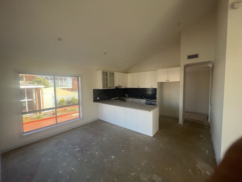 Photo - 1/99 Bathurst Road, Orange NSW 2800 - Image 4