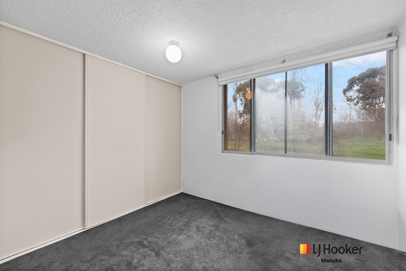 Photo - 1/99 Canberra Avenue, Griffith ACT 2603 - Image 8