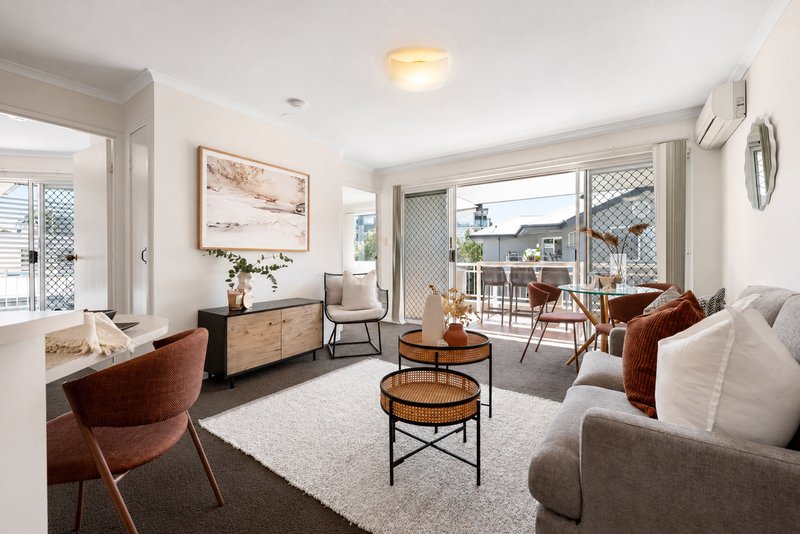 Photo - 19/9 Durham Street, St Lucia QLD 4067 - Image 1