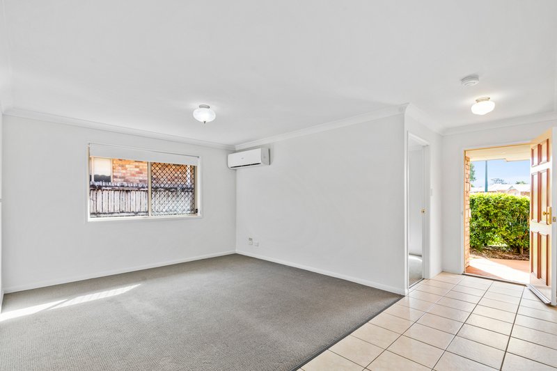 Photo - 19/9 Harpulia Court, Morayfield QLD 4506 - Image 3