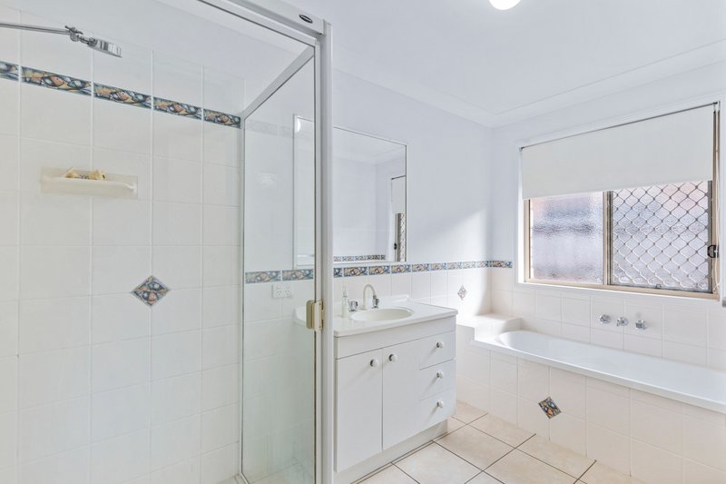 Photo - 19/9 Harpulia Court, Morayfield QLD 4506 - Image 19
