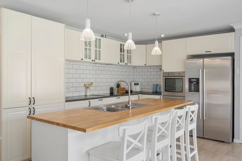 Photo - 199 Mount Warren Boulevard, Mount Warren Park QLD 4207 - Image 1