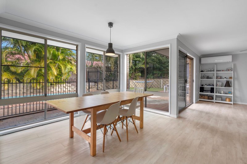 Photo - 199 Mount Warren Boulevard, Mount Warren Park QLD 4207 - Image 8