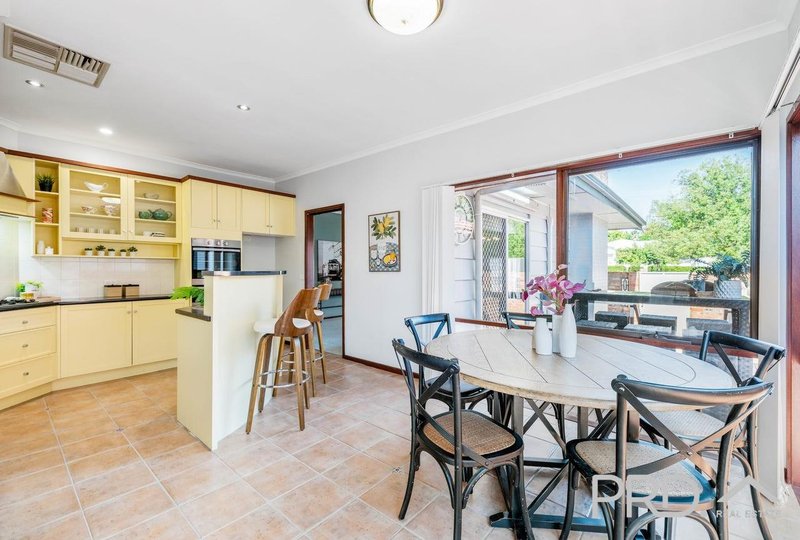 Photo - 199 Walnut Avenue, Mildura VIC 3500 - Image 4