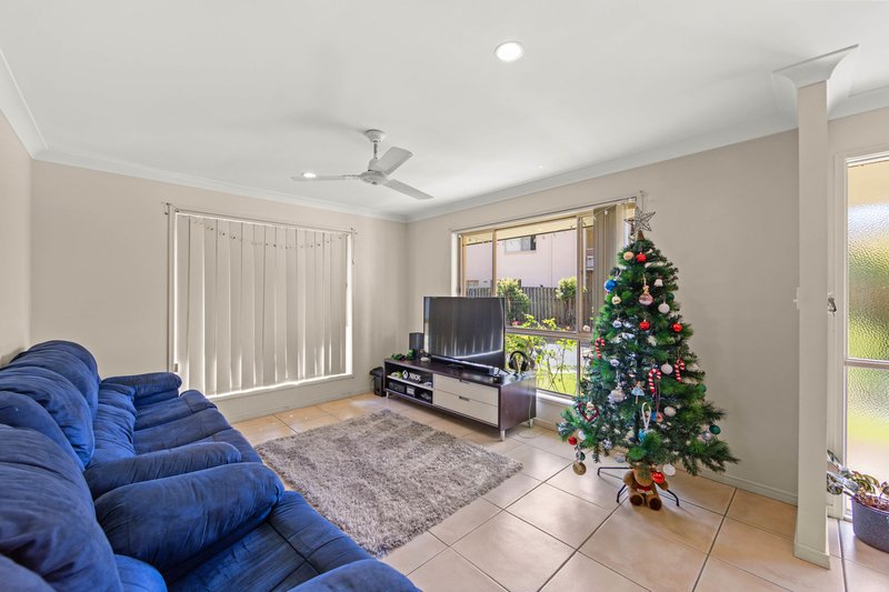 Photo - 19/95-105 Arundel Drive, Arundel QLD 4214 - Image 4