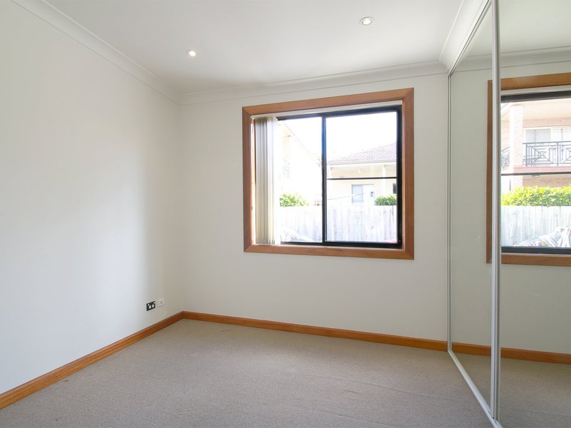 Photo - 19A Ador Avenue, Rockdale NSW 2216 - Image 4