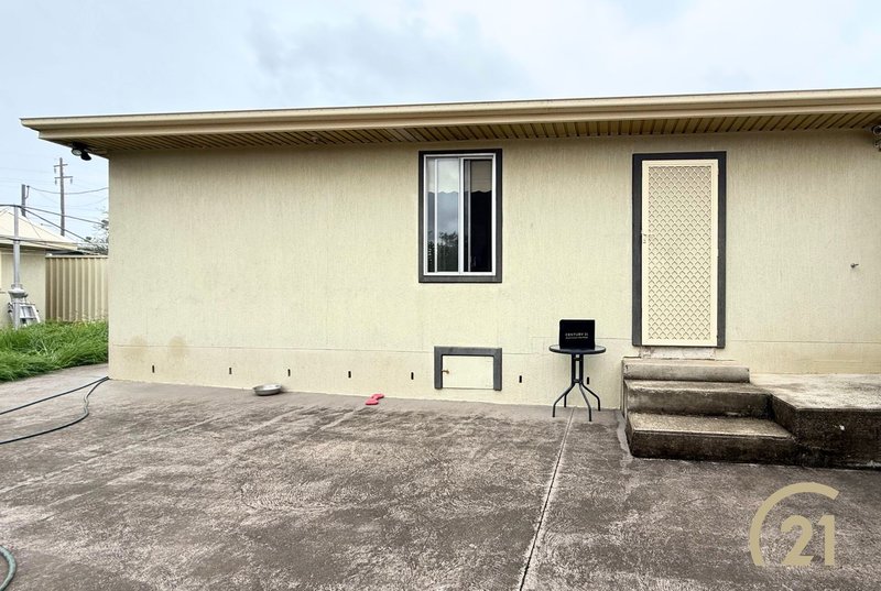 Photo - 19A Alexander Street, Smithfield NSW 2164 - Image 8