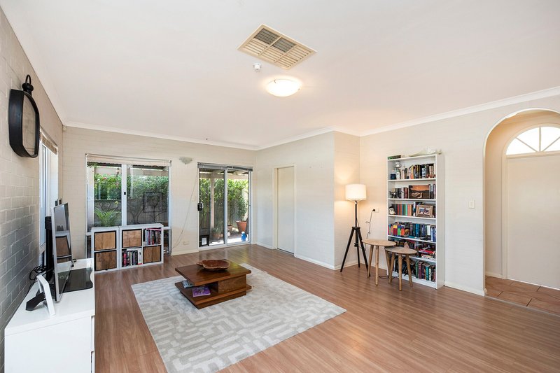 Photo - 19A Cleaver Terrace, Rivervale WA 6103 - Image 5