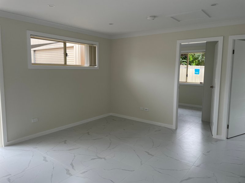 Photo - 19A Dampier Crescent, Fairfield West NSW 2165 - Image 2