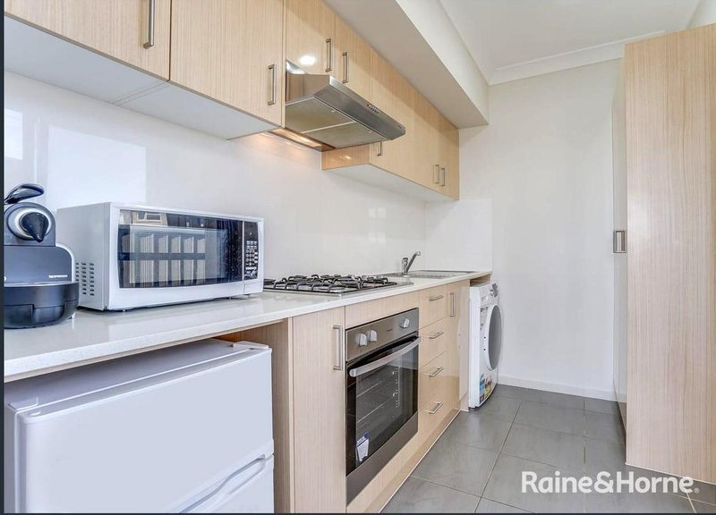 Photo - 19A Drues Avenue, Edmondson Park NSW 2174 - Image 4