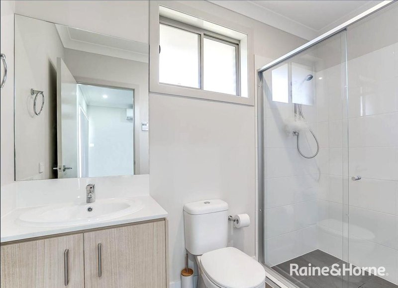 Photo - 19A Drues Avenue, Edmondson Park NSW 2174 - Image 5