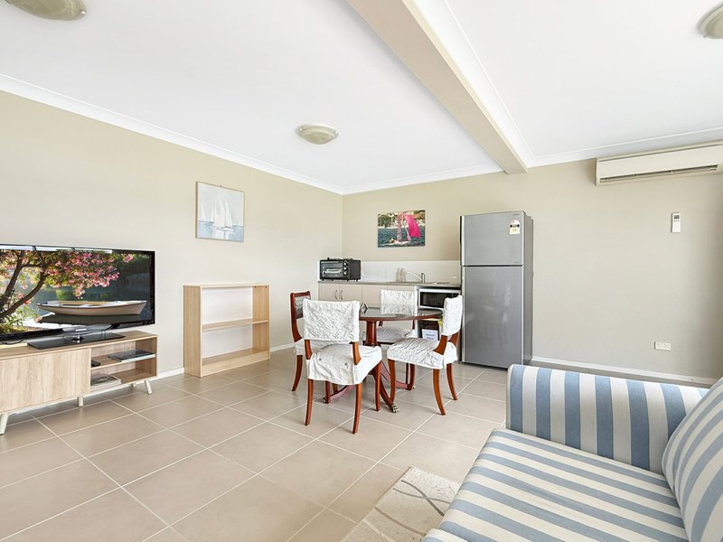 Photo - 19A Gordon Street, Eleebana NSW 2282 - Image 4