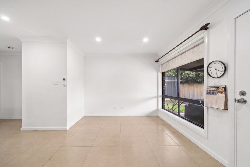 Photo - 19A Hewison Street, Green Valley NSW 2168 - Image 2