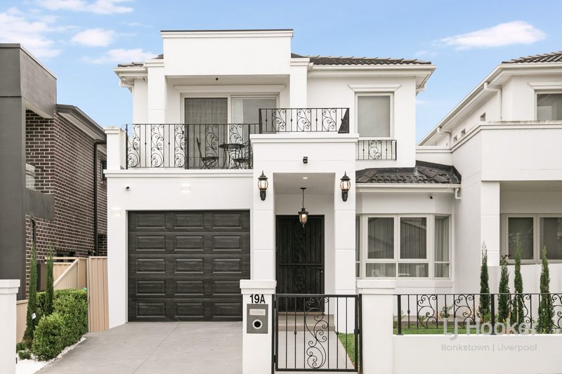 Photo - 19A Illawong Crescent, Greenacre NSW 2190 - Image 1