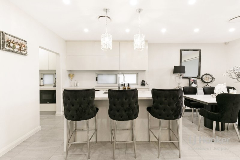 Photo - 19A Illawong Crescent, Greenacre NSW 2190 - Image 3