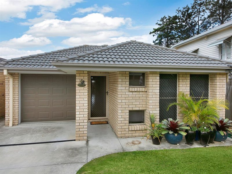 Photo - 19A Jutland Street, Oxley QLD 4075 - Image 2