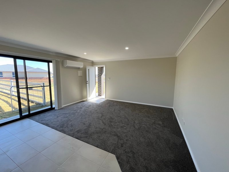 Photo - 19a Kestral Street, Tamworth NSW 2340 - Image 4