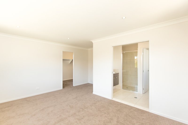 Photo - 19A Kitchener Street, Wynnum QLD 4178 - Image 6