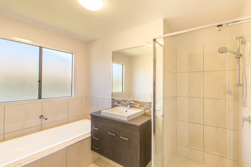 Photo - 19A Kitchener Street, Wynnum QLD 4178 - Image 8