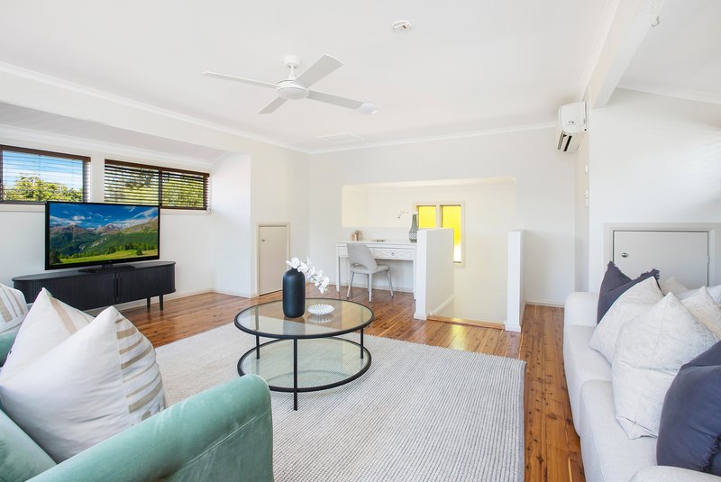 Photo - 19A Pearce Street, Baulkham Hills NSW 2153 - Image 4