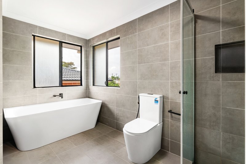 Photo - 19A Roma Avenue, Mount Pritchard NSW 2170 - Image 17