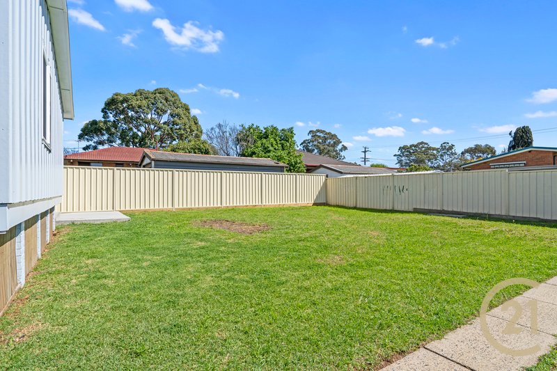 Photo - 19a Romney Crescent, Miller NSW 2168 - Image 9