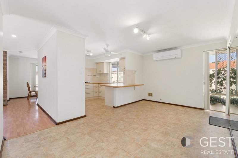 Photo - 19A Rosebank Gardens, Alexander Heights WA 6064 - Image 14