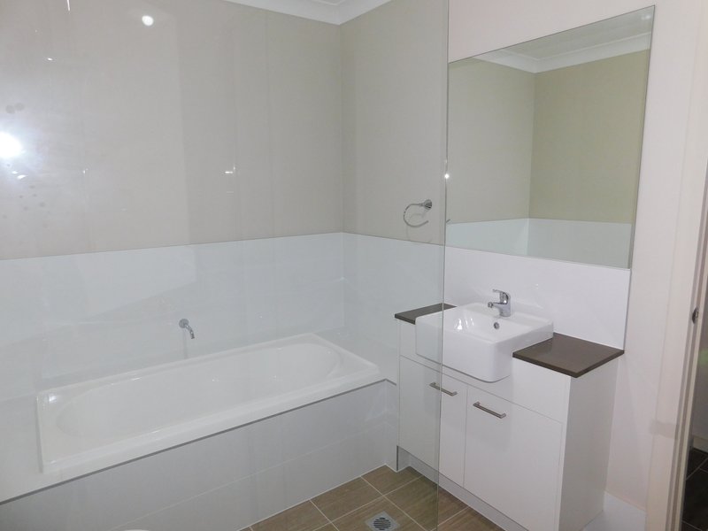 Photo - 19A Ryder Avenue, Oran Park NSW 2570 - Image 8