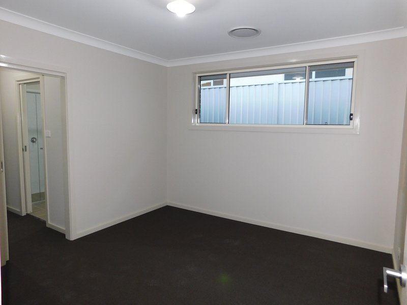 Photo - 19A Ryder Avenue, Oran Park NSW 2570 - Image 10