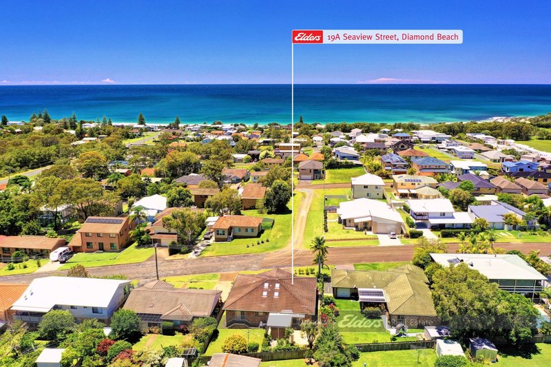 Photo - 19A Seaview Street, Diamond Beach NSW 2430 - Image 3