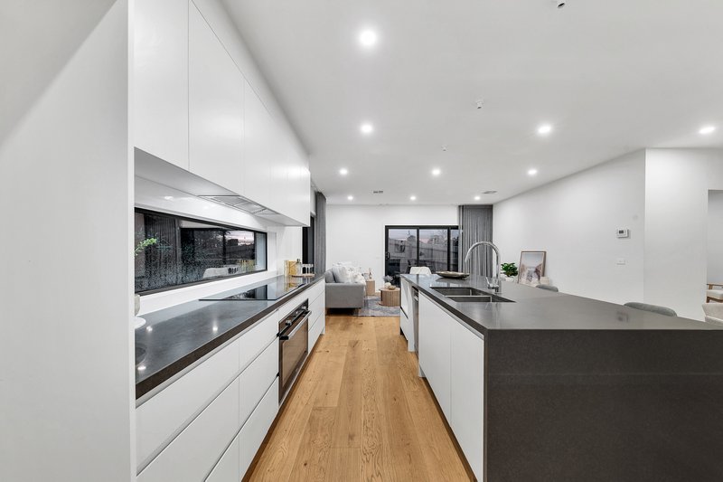 Photo - 19A Wilhelma Avenue, Bayswater VIC 3153 - Image 8
