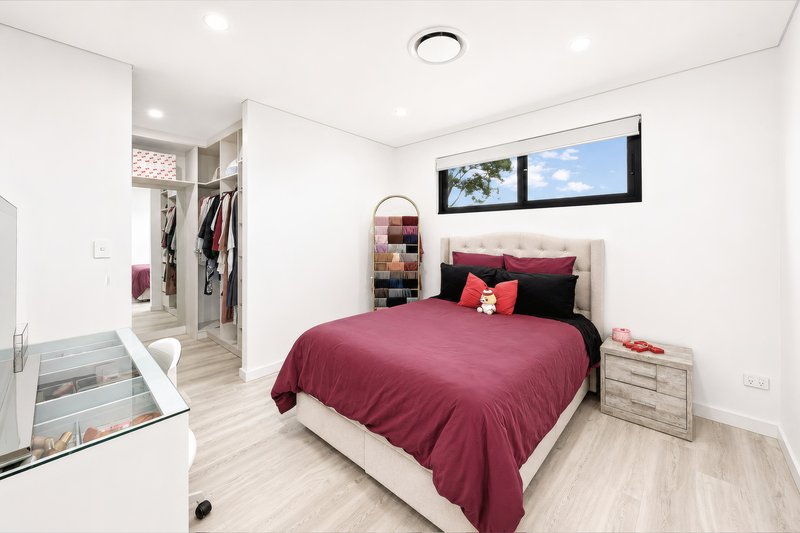 Photo - 19B Barbers Road, Chester Hill NSW 2162 - Image 5