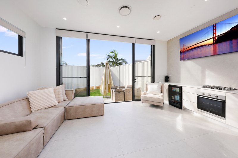 Photo - 19B Barbers Road, Chester Hill NSW 2162 - Image 8
