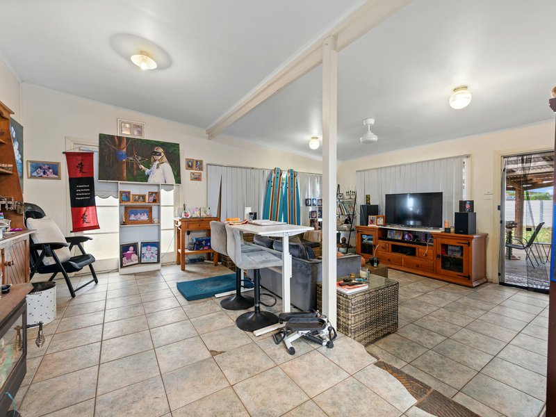 Photo - 19B Macrae Street, East Bairnsdale VIC 3875 - Image 4