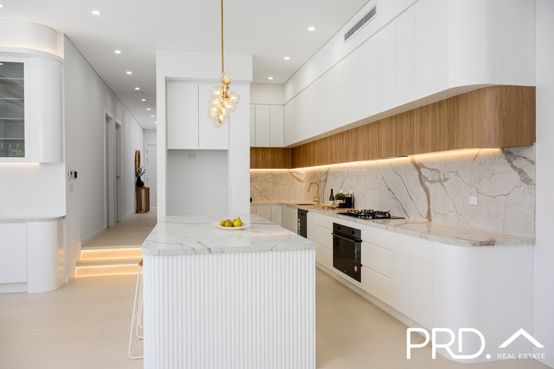 Photo - 19b Presland Avenue, Revesby NSW 2212 - Image 6